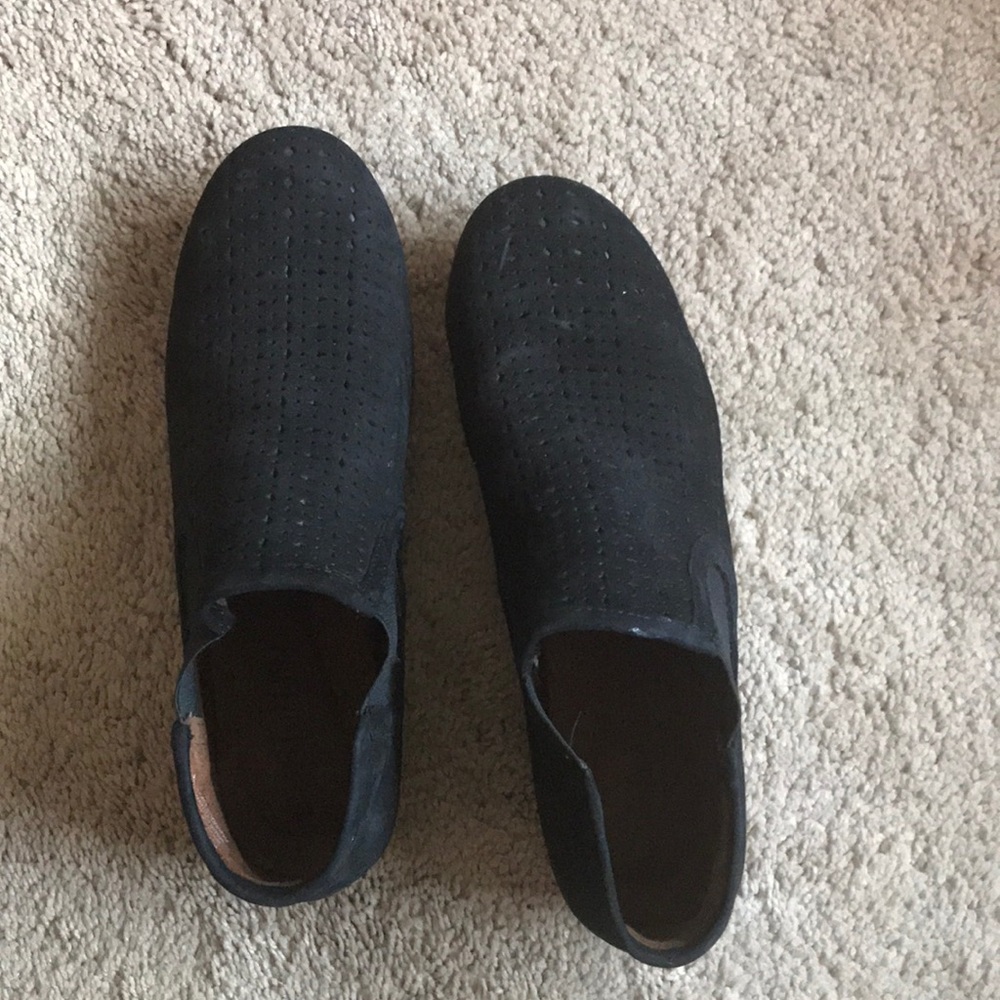 Cobb Hill x New Balance Black Suede booties